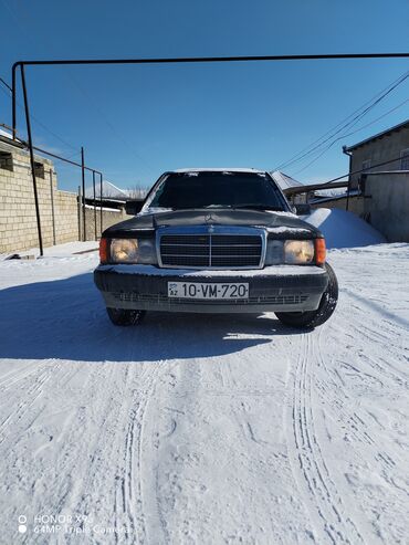 Mercedes-Benz: Mercedes-Benz 190 (W201): 1.8 l | 1992 il Sedan — 10