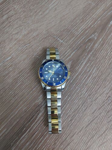 туфли новая не разу не одевала: Б/у, Наручные часы, цвет - Черный