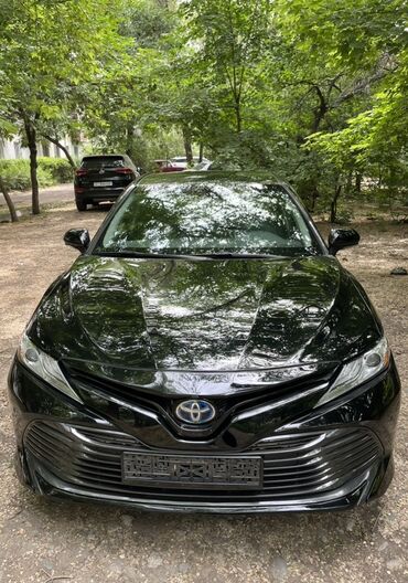 Toyota: Toyota Camry: 2018 г., 2.5 л, Вариатор, Гибрид, Седан