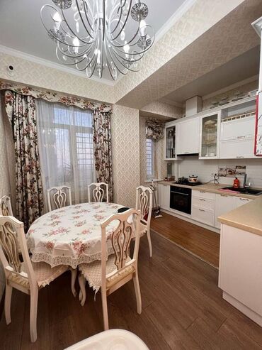 квартира 7 микрайон: 2 комнаты, 85 м², Элитка, 7 этаж, Евроремонт
