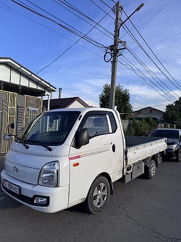 byd e2: Hyundai : 2021 г., 2.5 л, Типтроник, Дизель, Хэтчбэк — 2