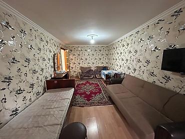 masazirda ev: Qara Qarayev metrosu yaxıığında 1 otaqlı kirayə ev verilir. Evdə — 1