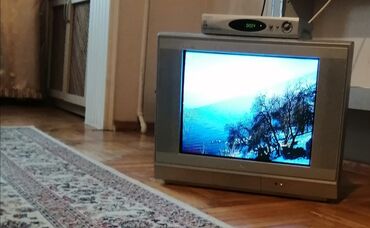 televizor işlenmiş: Üstünde krosnu aparatı bonus