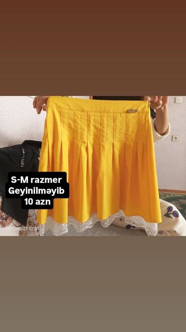 нижнее белье баку: Sarı rəngli qadın ətəyi - Ölçü: S-M (etiketdə qeyd) - Model: qısa