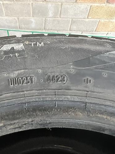 r17 215: Прадаю шины зимние состоянии как на фото все вопросы по телефону — 2