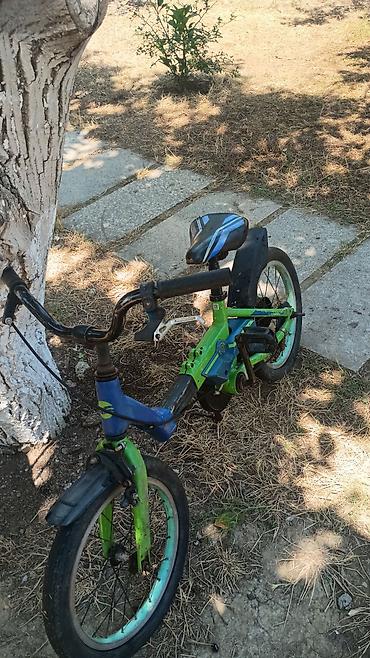 velosiped 20 lük: Uşaq velosipedi – 16” təkərlər Xüsusiyyətlər: - Rəng: yaşıl-mavi — 2