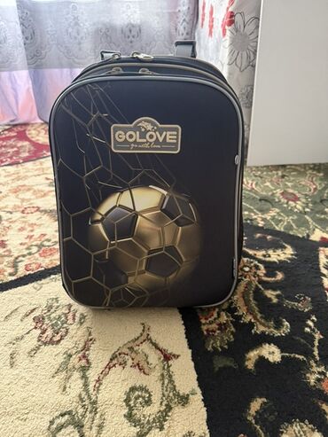 спартивный форма: Школьный рюкзак GOLOVE (go with love) с жёсткой передней панелью и