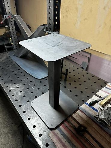 tabure lidl: Metalni bistro sto – kvadratna ploča - Materijal: čelik (gornja — 3