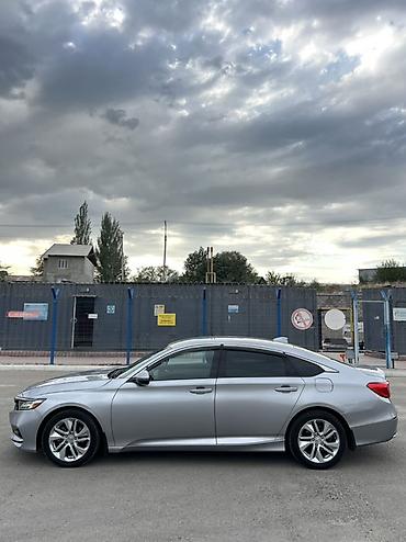 camry 2011: Honda Accord: 2018 г., 1.5 л, Вариатор, Бензин, Седан — 8