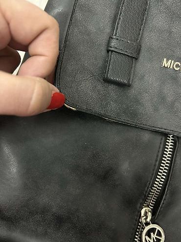 Modni rančevi: Michael Kors ženski ranac – crna boja sa sitnim oštećenjem vidi se na — 5