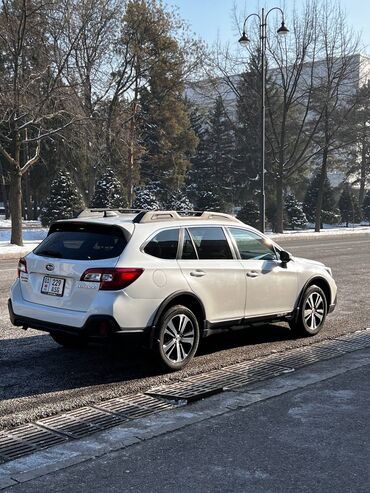 Subaru: Subaru Outback: 2018 г., 2.5 л, Вариатор, Бензин, Универсал