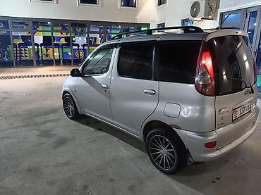 каранда авто: Toyota Yaris Verso: 2003 г., Минивэн — 3