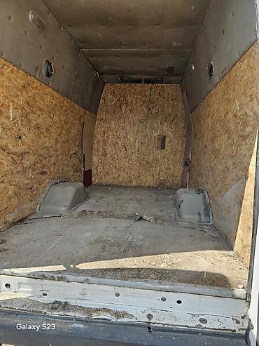 Ford Transit: 2010 г., 2.4 л, Механика, Дизель, Фургон — 9