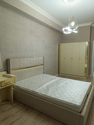 uzunuska guzgu: İkinəfərlik çarpayı