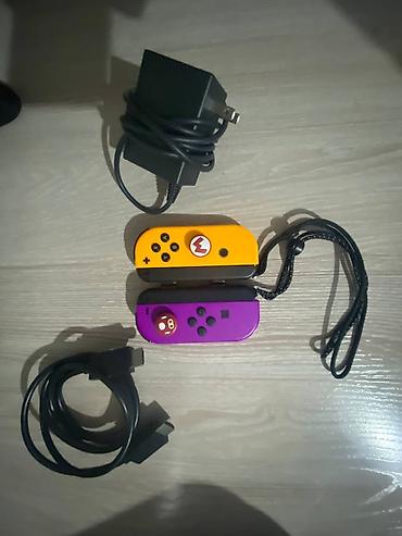 Nintendo Switch: Продается Nintendo switch Oled. В комплекте 4 игры: Mario party / — 8