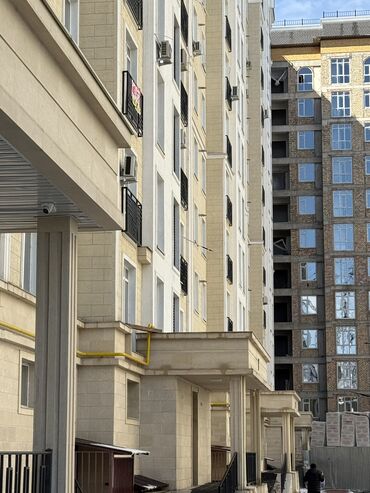 снять квартиру в частном секторе: 2 комнаты, 73 м², Элитка, 13 этаж, ПСО (под самоотделку)