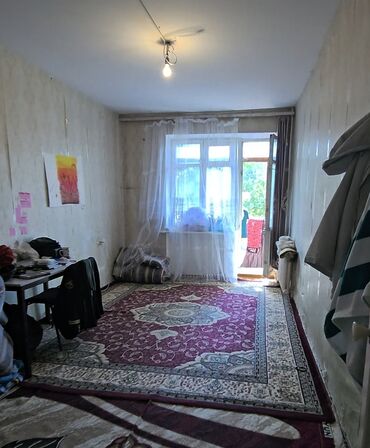 дом квартиру: 2 комнаты, 49 м², Индивидуалка, 3 этаж, Старый ремонт