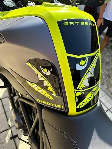 Delovi za motocikle: 3d stikeri qjmotor srt 550x tank pad - 2035 📌 opis: 3d stikeri - — 6