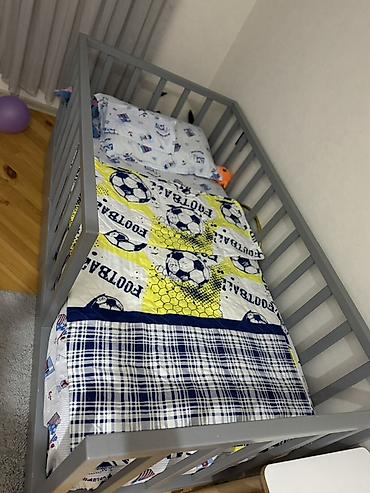 mebel stenka: Uşaq çarpayısı – boz rəngdə, taxta karkaslı - Ölçü: təxmini bir — 2