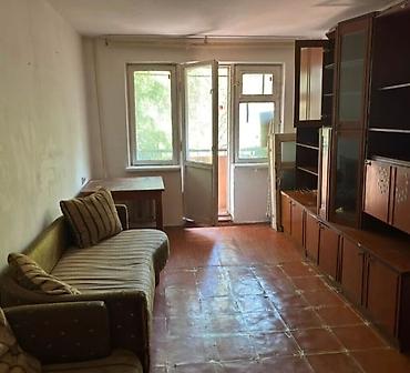 Квартиры: 2 комнаты, 43 м², 6 мкр 104 серия, 3 этаж, Старый ремонт — 5