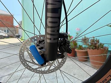 rama velosiped: Velosipedin hər detalı ayrı yığılıb. rama alüminiumdur. 1400+ xərc — 4