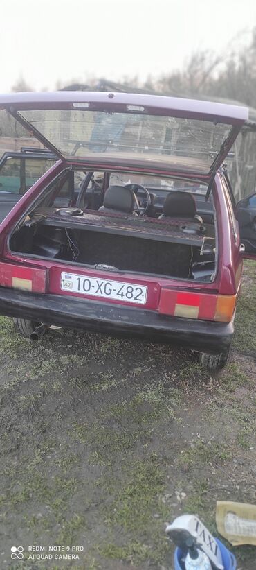 VAZ (LADA): Vaz 2109 (hatchback) – bord rəngdə, ön və arxa nömrə 10-XG-482. 5 — 2