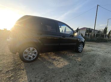 cesqa satisi: Model: Hunday Getz(5 qapılı hetçbek) Kuzov: qara rəng, kompakt ölçü — 2