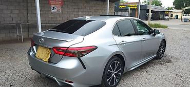 e klass: Toyota Camry: 2018 г., 2.5 л, Вариатор, Гибрид, Седан — 4