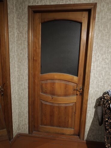 входные и межкомнатные двери: Mənzil üçün İşlənmiş Giriş qapısı 90x205 sm Şəbəkə ilə, Ünvandan götürmə, Ödənişli çatdırılma