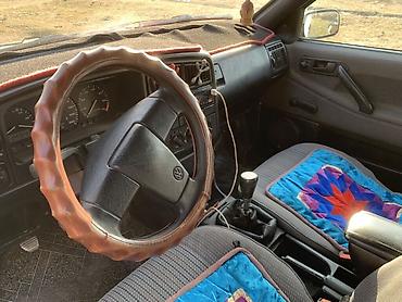 Volkswagen: Volkswagen Passat: 1989 г., 1.8 л, Механика, Бензин, Седан — 10