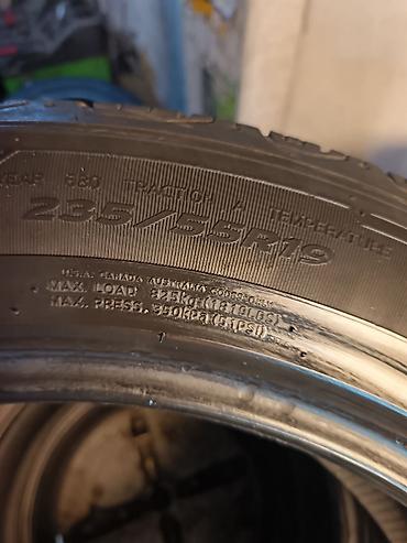 Təkərlər: Hankook şin dəsti – 4 ədəd Ölçü: 235/55 R19 Yük/sürət göstəricisi — 2
