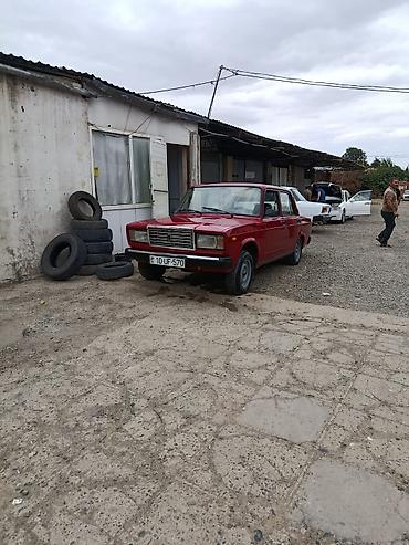 radiator opel astra g: VAZ 2107, qırmızı sedan Xüsusiyyətlər: - Kuzov: 4 qapılı sedan — 5