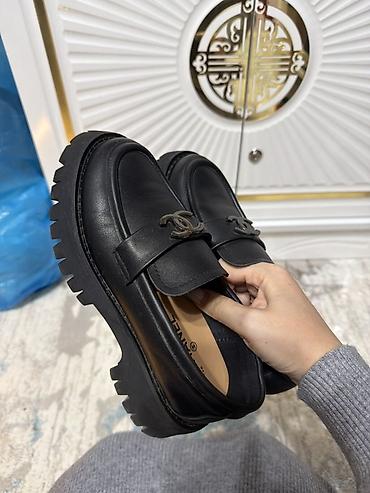 Лоферы, 38, Chanel, Б/у, цвет - Черный