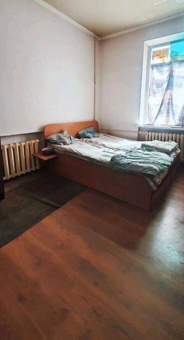 квартира через банк: 2 бөлмө, 55 кв. м, Сталинка, 2 кабат, Эски ремонт