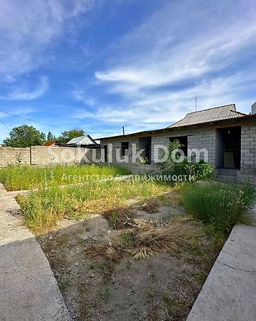 Продажа коттеджей и домов: 🏠Продается дом в с. Сокулук 🟡Комнаты: 3 🟡Участок: 9 соток — 2