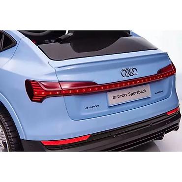 Dečiji električni automobili: Audi E-Tron Sportback – Plavi, auto na akumulator za decu — 11
