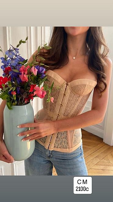 Бандажи, корсеты, корректоры: Корсет шикарный 
С м 
Белый чёрный бежевый — 11