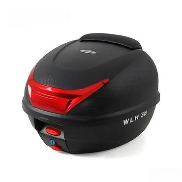 360 auto kamera: Crna kutija za motocikl sa crvenim detaljima, idealna za dodatni — 1