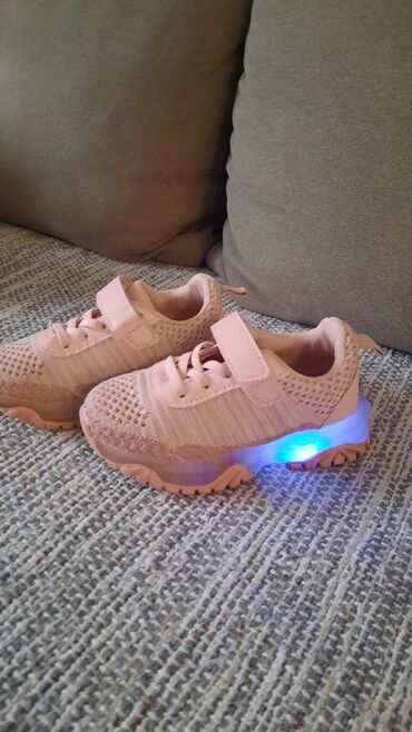 pink cipele: Size - 25, Light up