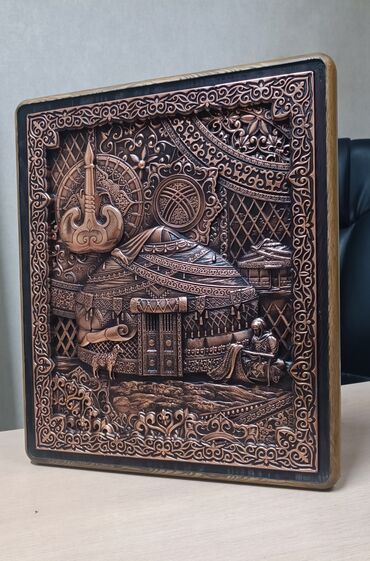 рамки на картины: Премиальный сувенир из меди Рамка из дерева ясень, покрытая