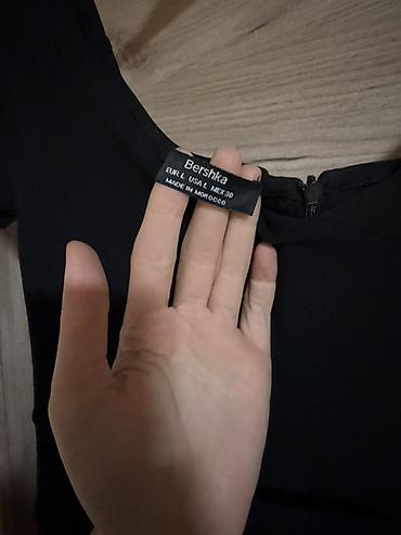 imani torbe: Bershka crna midi haljina - Brend: Bershka - Veličina: L (EUR L, USA — 1