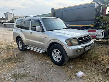ка пят: Mitsubishi Pajero: 2002 г., 2.5 л, Механика, Дизель, Внедорожник — 1