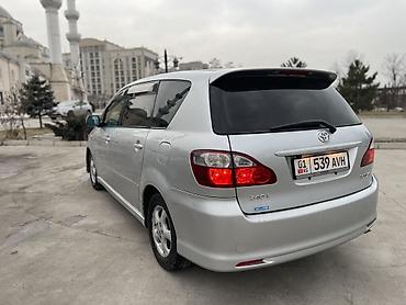 Toyota: Toyota Ipsum: 2003 г., 2.4 л, Автомат, Бензин, Минивэн — 6