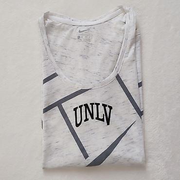louis vuitton majice cena: Nike ženska sportska majica bez rukava (tank top) - Potpuno nova - — 1