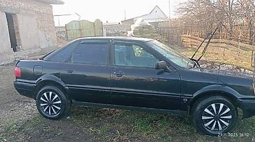Audi: Audi 80: 1992 г., 2 л, Механика, Бензин, Седан — 4