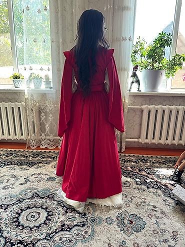 stud 5000: Продаётся национальное платье 👗 Надевала всего один раз, состояние — 4