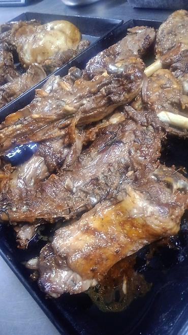 Повара: Добрый ден всем. ишу работа шеф повара. меня завут Жамиля опт работа — 25