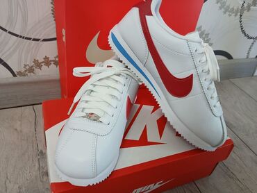 купить кроссовки найк оригинал: Кроссовкалар, 38, Nike, Жаңы, түсү - Ак, Акылуу жеткирүү