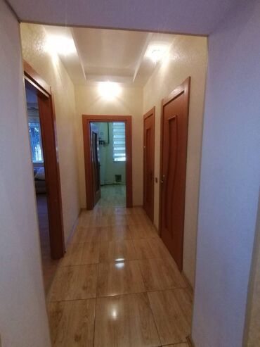 Ofislər: Yasamalda 5 mərtəbəli binanın 1-ci mərtəbəsində yerləşən 3otağlı — 13