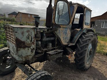 Тракторы ЮМЗ: Продаю трактор юмз-6 год 1987 
Косилка,плуг,мала стоимость договорная — 5